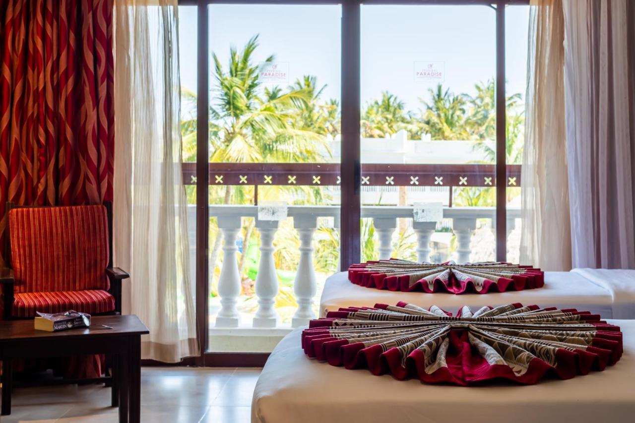 Prideinn Paradise Beach Resort & Spa Mombasa Zewnętrze zdjęcie A room at the hotel
